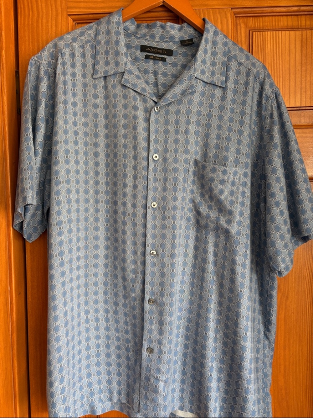 Axist Blue Geometric Short-Sleeve Button-Down Shirt